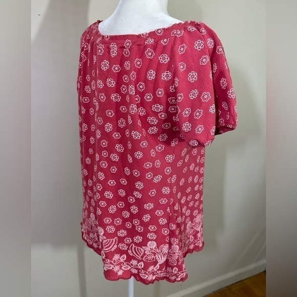Susan Lawrence sz med top boho style in a Cotten blend. The color is a salmon - Picture 5 of 15